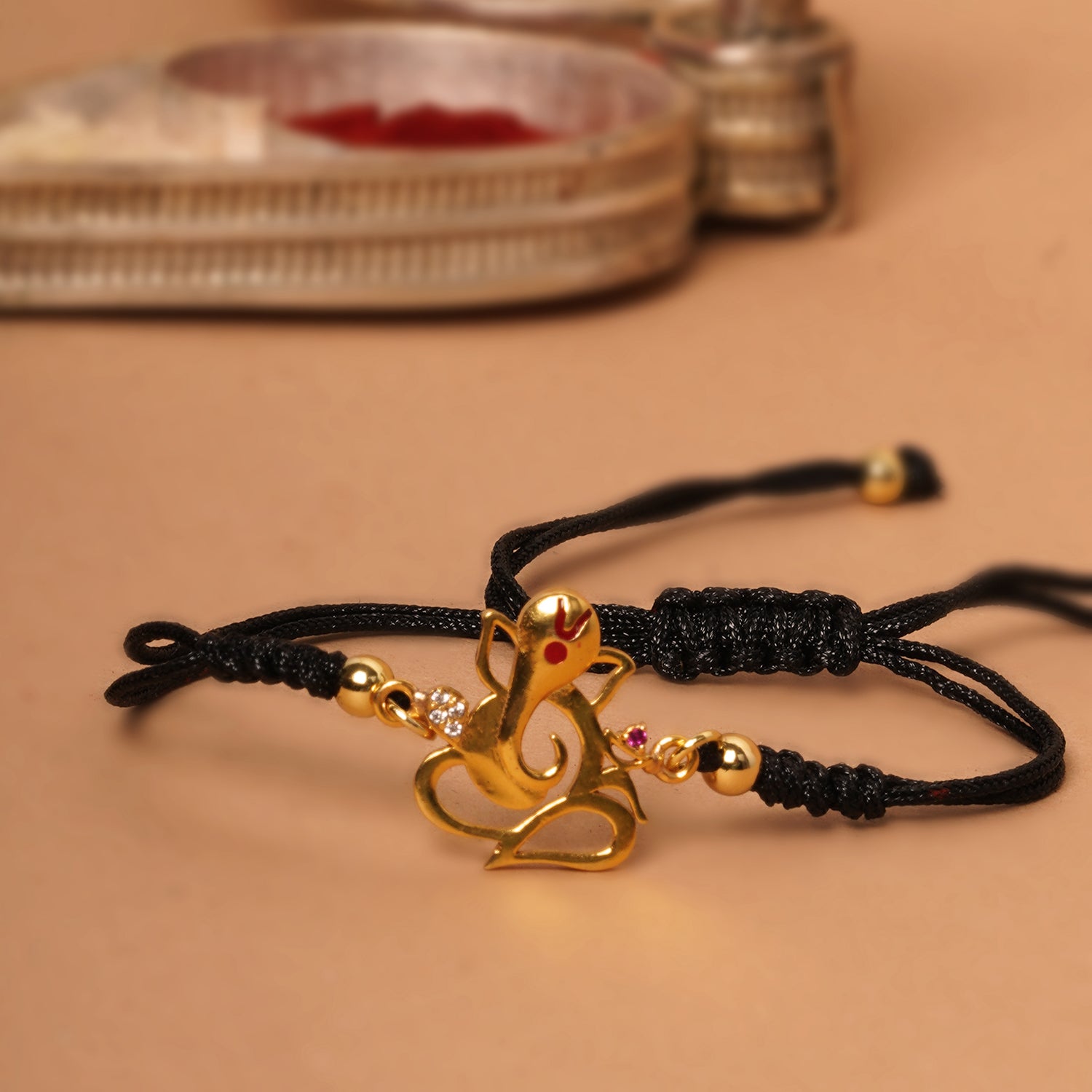 Ganesha garden bracelet - Shop Srida's Treasures Bracelets - Pinkoi